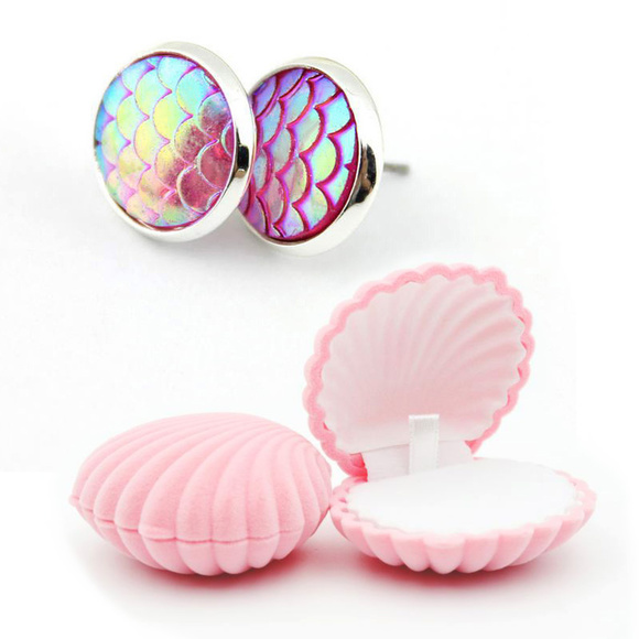 Jewelry - Mermaid Scale Earrings With Shell Gift Box.
